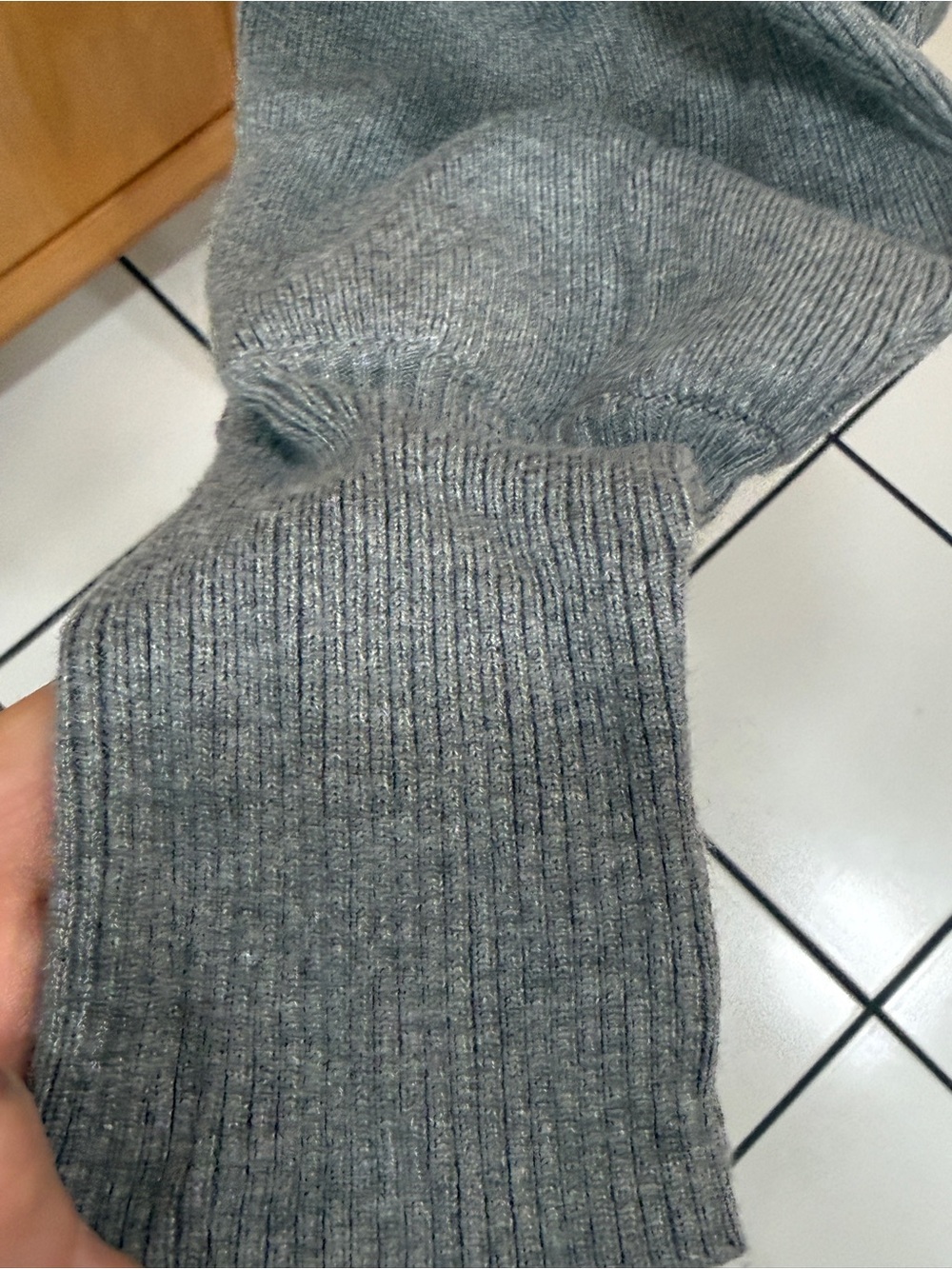 Cupio Gray Off-the-Shoulder Ribbed Sweater - Picture 6 of 10